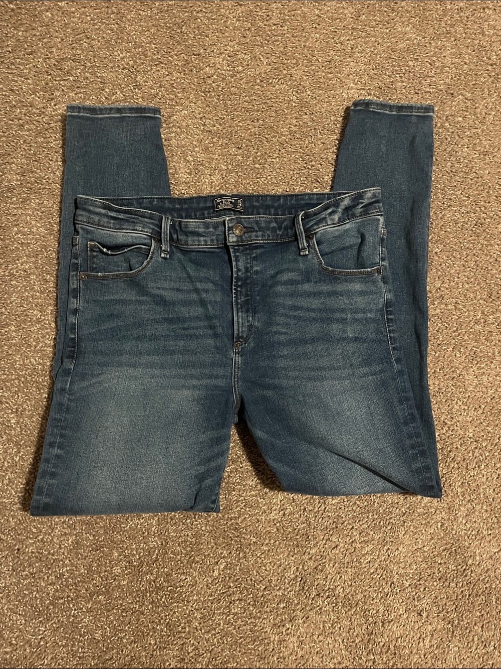 Abercrombie & Fitch Women’s Skinny Jeans - Medium Blue Wash